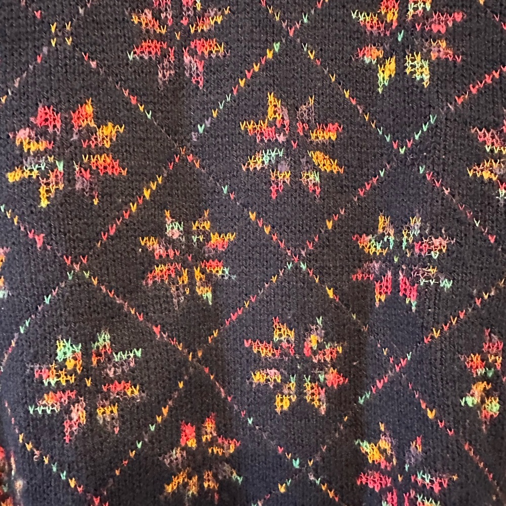 Vintage 90’s Keneth Too! Navy and Multicolor Patterned Knit Sweater Vest Small - Picture 4 of 6
